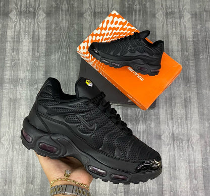 NIKE TN